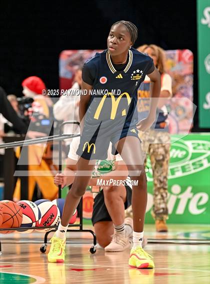 Thumbnail 3 in McDonald's All American Games (3 Point Shootout)   photogallery.