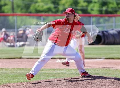 Thumbnail 1 in Anamosa @ Davenport West photogallery.