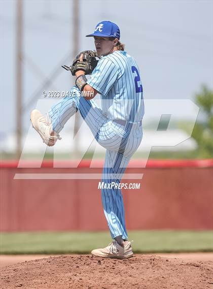Thumbnail 2 in Anamosa @ Davenport West photogallery.