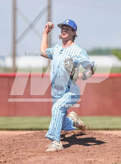 Thumbnail 2 in Anamosa @ Davenport West photogallery.