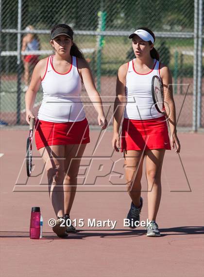 Thumbnail 2 in Enochs vs. Beyer photogallery.