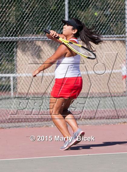 Thumbnail 3 in Enochs vs. Beyer photogallery.