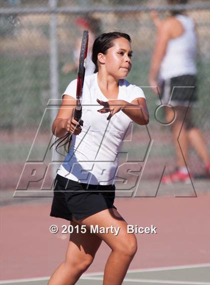 Thumbnail 1 in Enochs vs. Beyer photogallery.