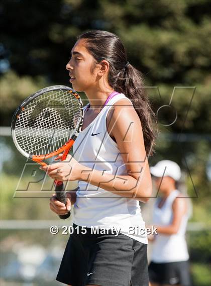 Thumbnail 3 in Enochs vs. Beyer photogallery.