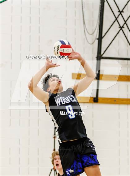 Thumbnail 2 in Grandview vs. Littleton Public Schools (CHSAA 5A Round 1) photogallery.