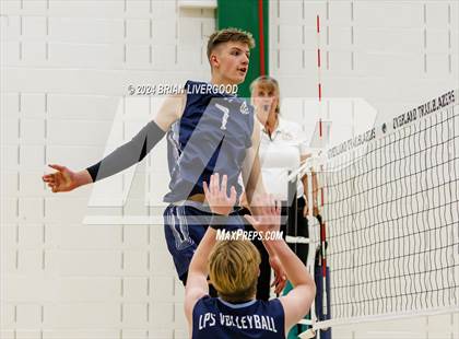 Thumbnail 2 in Grandview vs. Littleton Public Schools (CHSAA 5A Round 1) photogallery.