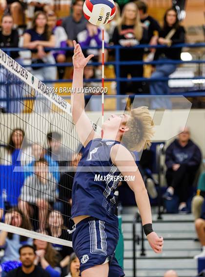 Thumbnail 3 in Grandview vs. Littleton Public Schools (CHSAA 5A Round 1) photogallery.