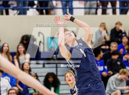Thumbnail 2 in Grandview vs. Littleton Public Schools (CHSAA 5A Round 1) photogallery.