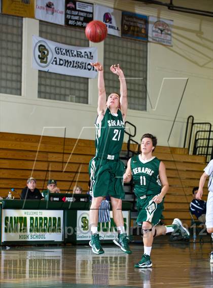 Thumbnail 3 in Flintridge Prep vs St. Bonaventure (Santa Barbara Holiday Classic) photogallery.