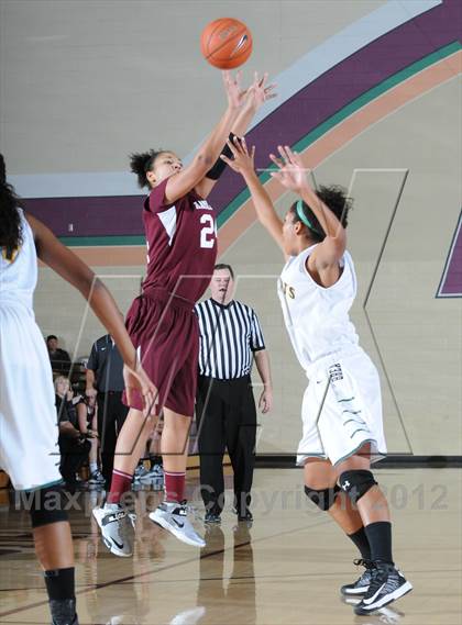 Thumbnail 2 in Brea Olinda vs. Hamilton (Nike Tournament of Champions) photogallery.