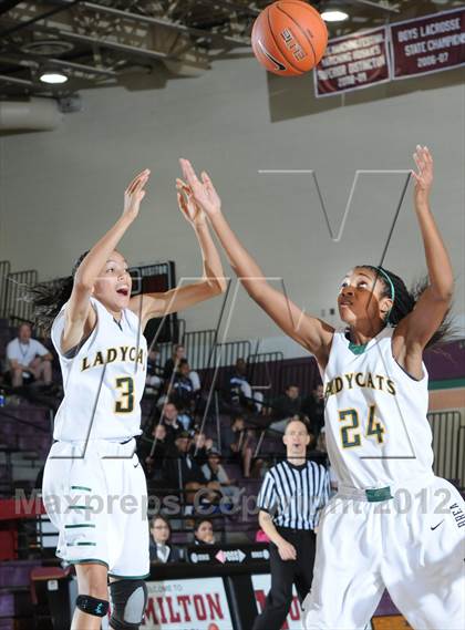Thumbnail 2 in Brea Olinda vs. Hamilton (Nike Tournament of Champions) photogallery.