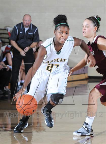 Thumbnail 2 in Brea Olinda vs. Hamilton (Nike Tournament of Champions) photogallery.
