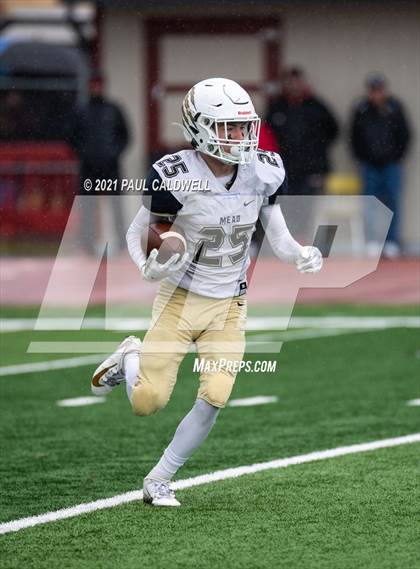 Thumbnail 1 in Mead @ Yelm (WIAA 3A District Playoff) photogallery.