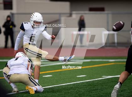 Thumbnail 3 in Mead @ Yelm (WIAA 3A District Playoff) photogallery.