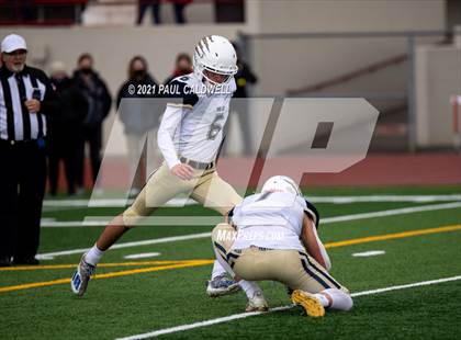 Thumbnail 1 in Mead @ Yelm (WIAA 3A District Playoff) photogallery.