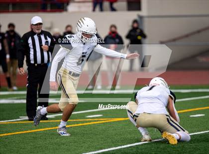 Thumbnail 3 in Mead @ Yelm (WIAA 3A District Playoff) photogallery.