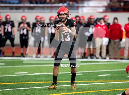 Thumbnail 1 in Mead @ Yelm (WIAA 3A District Playoff) photogallery.