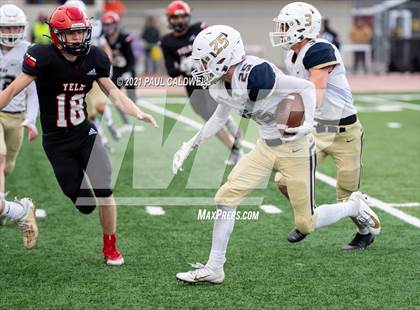 Thumbnail 2 in Mead @ Yelm (WIAA 3A District Playoff) photogallery.
