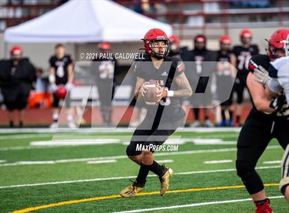 Thumbnail 3 in Mead @ Yelm (WIAA 3A District Playoff) photogallery.