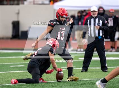 Thumbnail 3 in Mead @ Yelm (WIAA 3A District Playoff) photogallery.