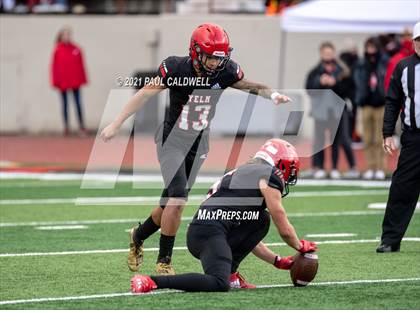 Thumbnail 2 in Mead @ Yelm (WIAA 3A District Playoff) photogallery.