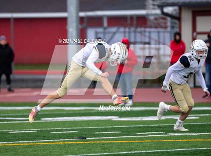 Thumbnail 3 in Mead @ Yelm (WIAA 3A District Playoff) photogallery.