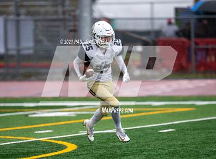 Thumbnail 1 in Mead @ Yelm (WIAA 3A District Playoff) photogallery.