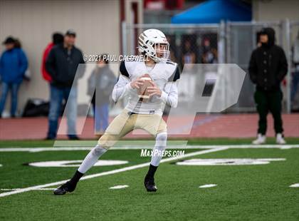Thumbnail 3 in Mead @ Yelm (WIAA 3A District Playoff) photogallery.