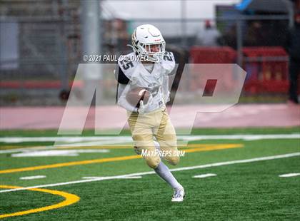 Thumbnail 2 in Mead @ Yelm (WIAA 3A District Playoff) photogallery.
