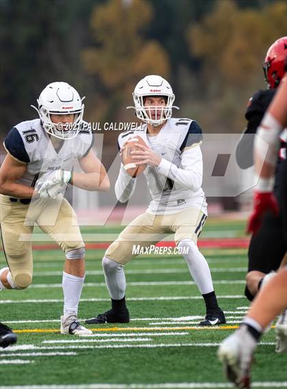 Thumbnail 2 in Mead @ Yelm (WIAA 3A District Playoff) photogallery.