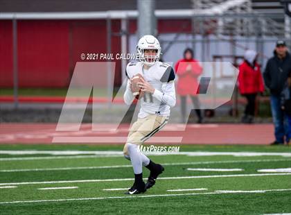 Thumbnail 2 in Mead @ Yelm (WIAA 3A District Playoff) photogallery.