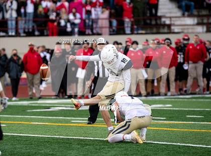 Thumbnail 1 in Mead @ Yelm (WIAA 3A District Playoff) photogallery.