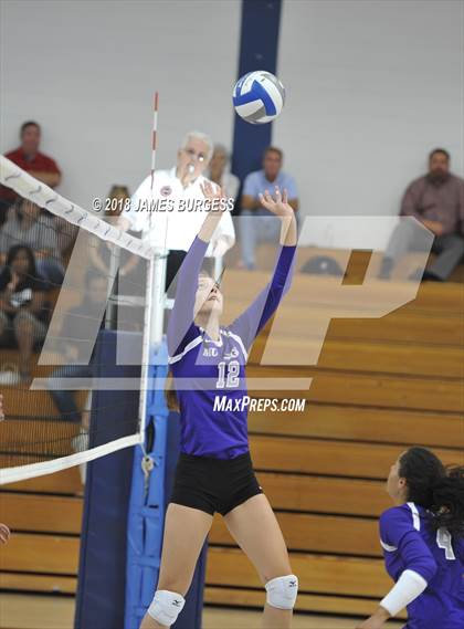 Thumbnail 1 in Girls Prep @ Lipscomb Academy photogallery.