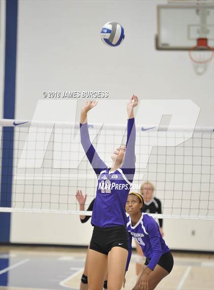 Thumbnail 3 in Girls Prep @ Lipscomb Academy photogallery.