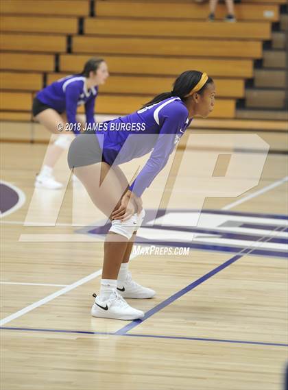 Thumbnail 1 in Girls Prep @ Lipscomb Academy photogallery.