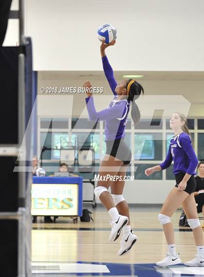 Thumbnail 2 in Girls Prep @ Lipscomb Academy photogallery.