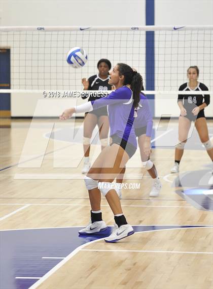 Thumbnail 1 in Girls Prep @ Lipscomb Academy photogallery.