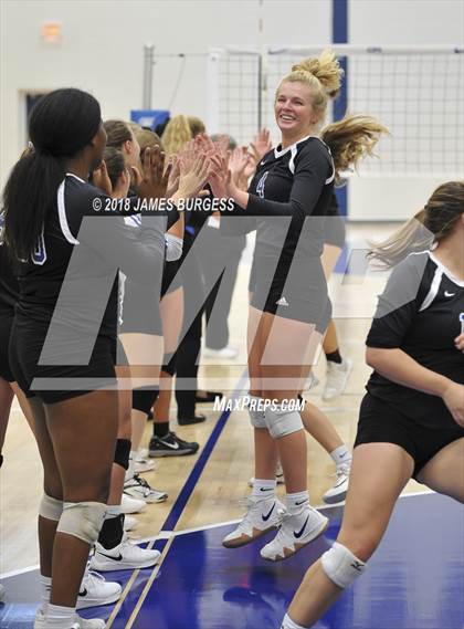 Thumbnail 2 in Girls Prep @ Lipscomb Academy photogallery.