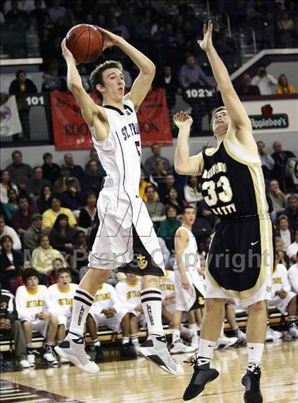 Thumbnail 3 in Archbishop Mitty vs. St. Francis (CIF CCS D2 Final) photogallery.