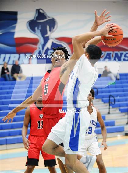 Thumbnail 3 in Fort Bend Austin vs Chavez (McDonald's Texas Invitational) photogallery.