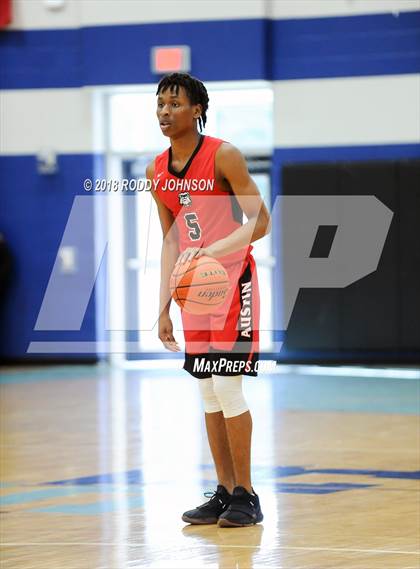 Thumbnail 3 in Fort Bend Austin vs Chavez (McDonald's Texas Invitational) photogallery.