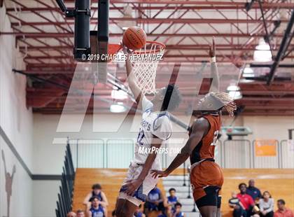 Thumbnail 1 in Fort Bend Elkins vs. Dobie (McDonald's Texas Invitational) photogallery.