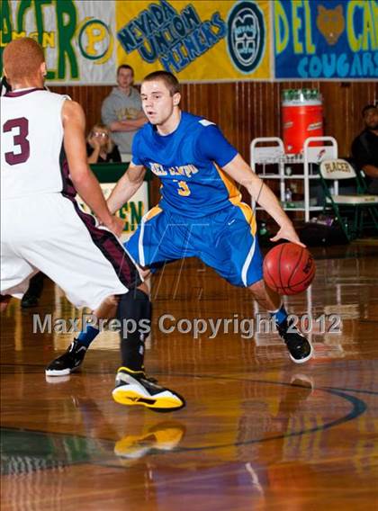 Thumbnail 1 in Del Campo vs. Woodcreek (Kendall Arnett) photogallery.