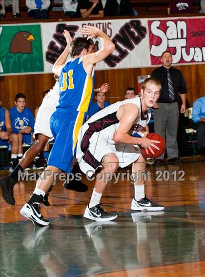 Thumbnail 3 in Del Campo vs. Woodcreek (Kendall Arnett) photogallery.