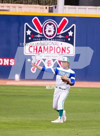 Thumbnail 1 in Atascadero vs. Highland (CIF CS D3 Final) photogallery.