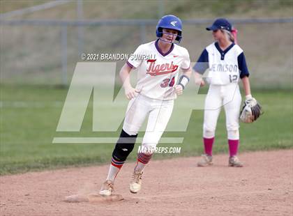 Thumbnail 1 in Chilton County vs Jemison (Chilton County Tournament) photogallery.