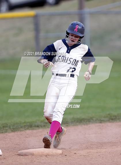 Thumbnail 2 in Chilton County vs Jemison (Chilton County Tournament) photogallery.