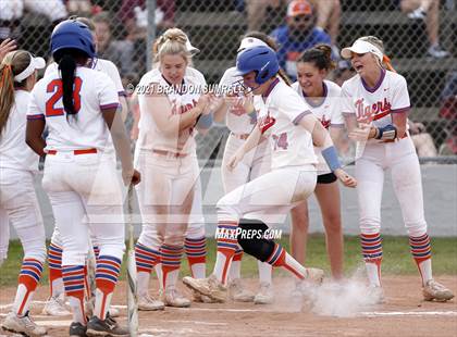Thumbnail 3 in Chilton County vs Jemison (Chilton County Tournament) photogallery.