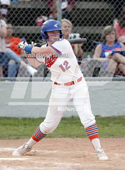 Thumbnail 3 in Chilton County vs Jemison (Chilton County Tournament) photogallery.