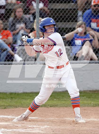 Thumbnail 2 in Chilton County vs Jemison (Chilton County Tournament) photogallery.